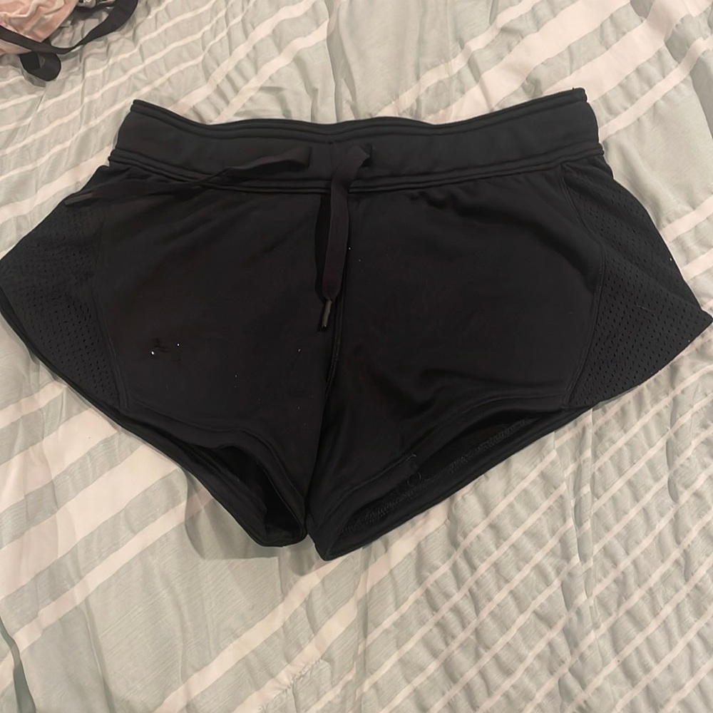 XS under Armour shorts